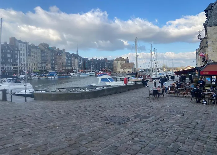 Aux Jardins Fleuris *